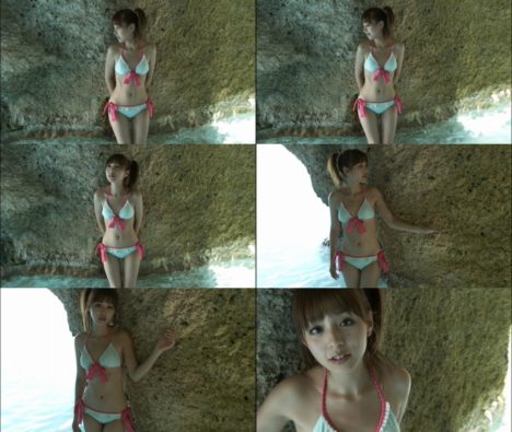 aya-hirano-bikini-cave