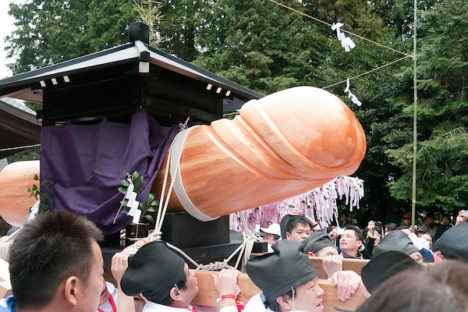 tagata-shrine-penis-festival-009