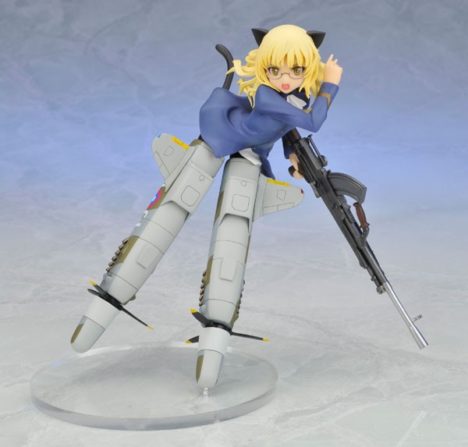 strike-witches-perrine-h-clostermann-megane-rapier-figure-by-amiami-002