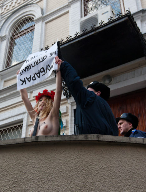 femen-protest-gallery-090
