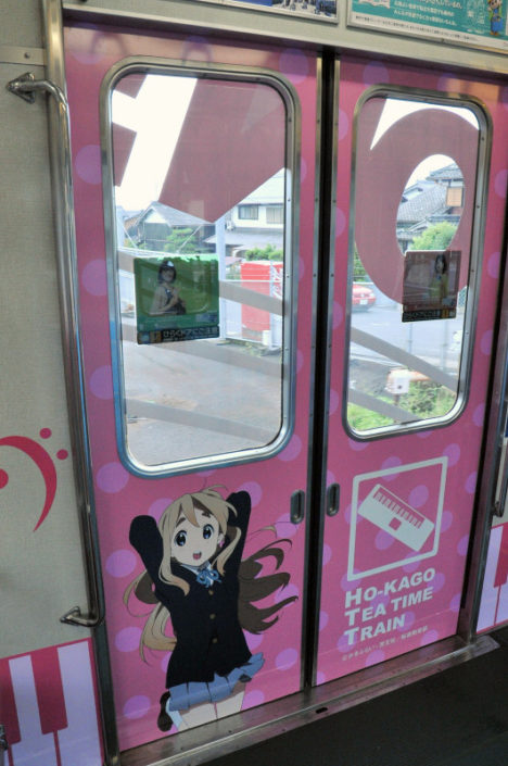 k-on-hokago-tea-time-train-022