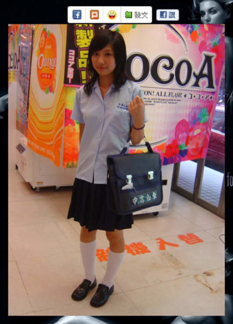cute-taiwanese-schoolgirls-016