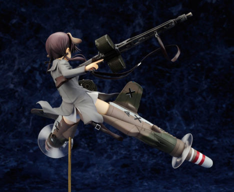 strike-witches-gertrud-barkhorn-pantsu-figure-by-alter-006