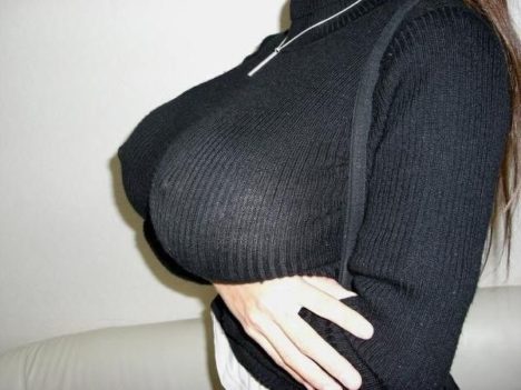 50-reasons-sweaters-sexier-than-bikinis-003