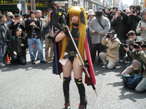enako-nippon-bashi-street-festa-2012-otaku-cosplay-abuse-012