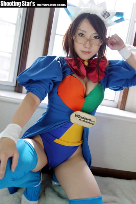 Ayaka-OS-tan-Windows-2000-sexy-cosplay-038