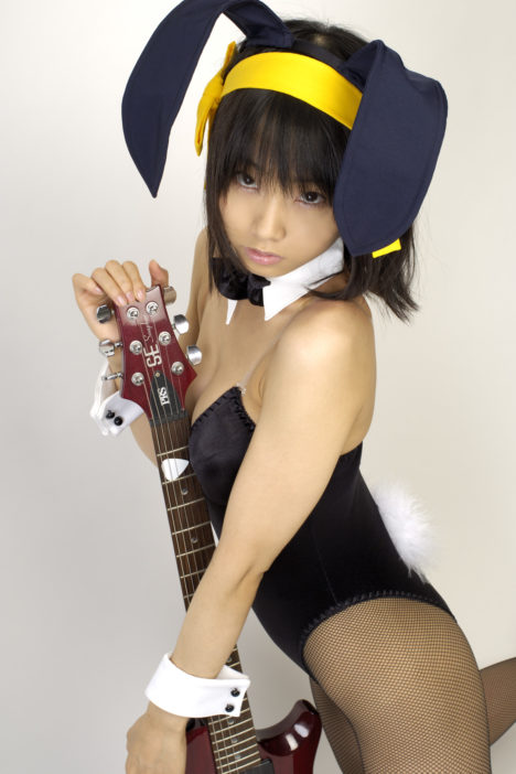 Suzumiya-Haruhi-no-Yuuutsu-Bunny-Ga-ru-Matsunaga-Ayaka028