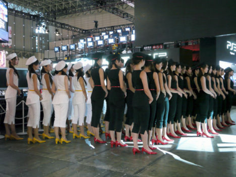 tokyo-game-show-2009-booth-babe-regimental-drill-027