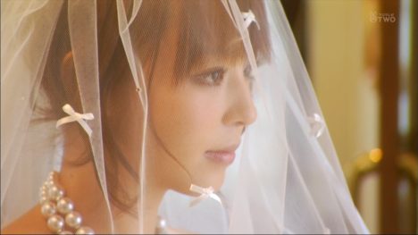 aya-hirano-wedding-dress-001