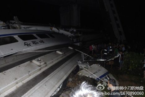 china-bullet-train-accident-004