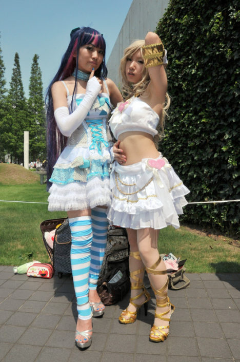 comiket-80-day-1-hot-cosplay-005