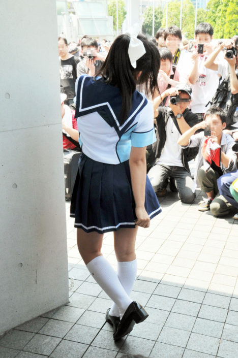 comiket-80-day-1-hot-cosplay-023