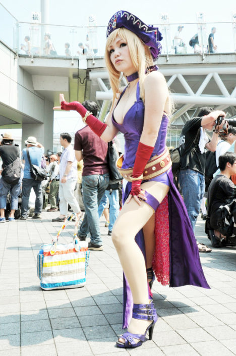 comiket-80-day-1-hot-cosplay-062