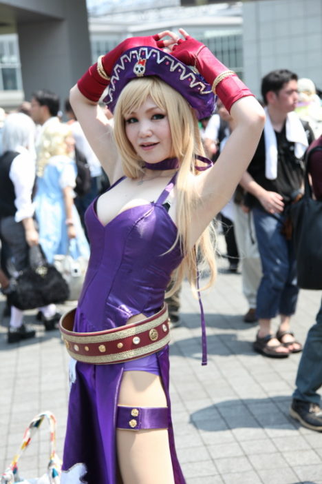 comiket-80-day-1-hot-cosplay-068