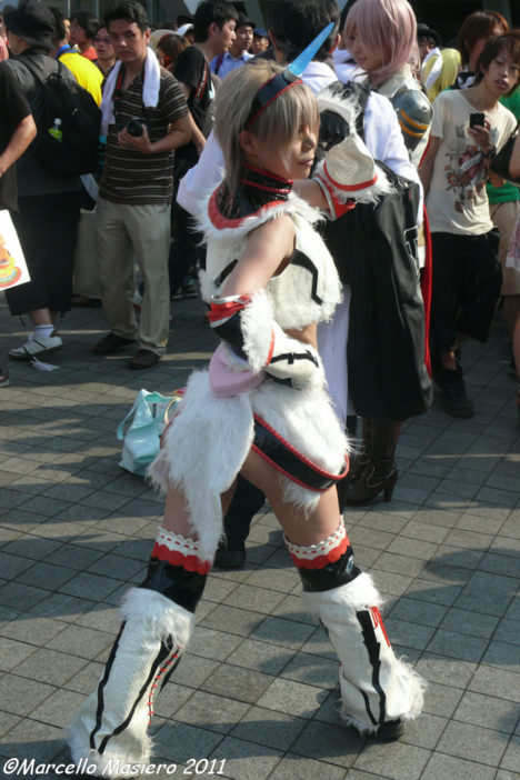 comiket-80-day-2-more-cosplay-080