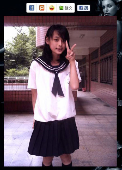 cute-taiwanese-schoolgirls-017