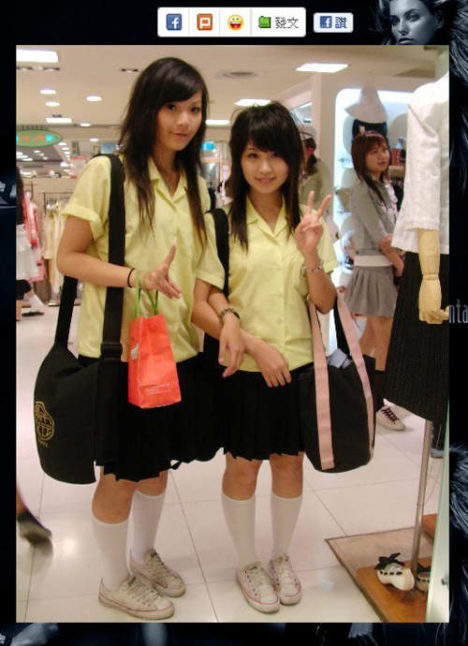 cute-taiwanese-schoolgirls-020