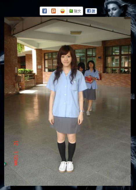 cute-taiwanese-schoolgirls-029