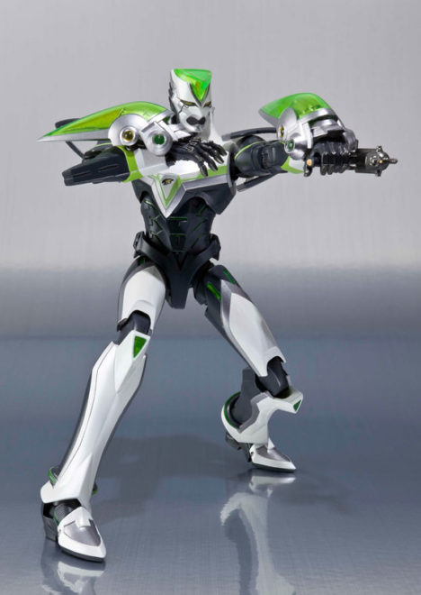 tiger-and-bunny-wild-tiger-hero-figure-by-bandai-005
