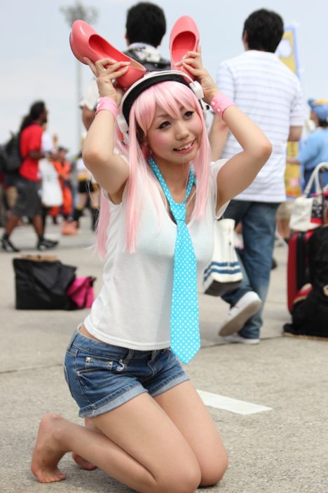 comiket-82-day-2-cosplay-2-052