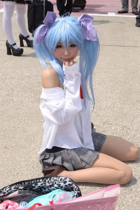cute-comiket-82-day-1-cosplay-022