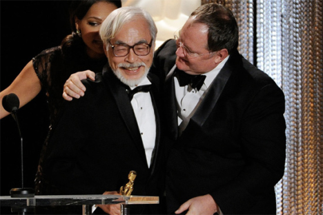 Miyazaki-Obtains-Oscar
