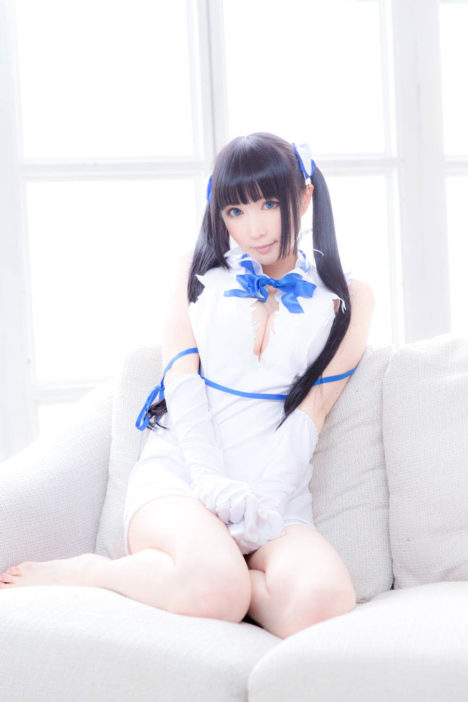 Hestia-Cosplay-by-LeChat-37