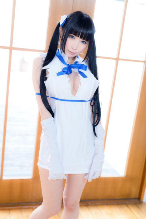 Hestia-Cosplay-by-LeChat-54