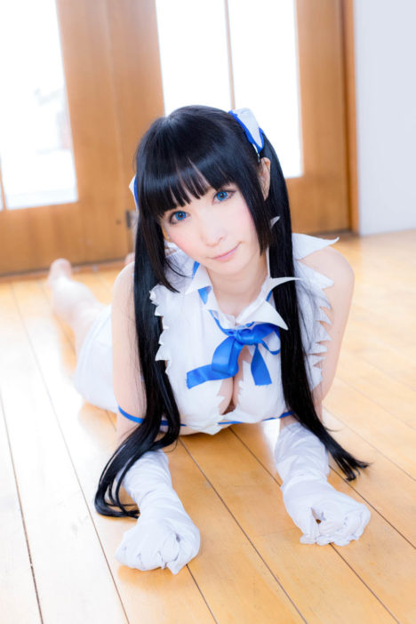 Hestia-Cosplay-by-LeChat-58