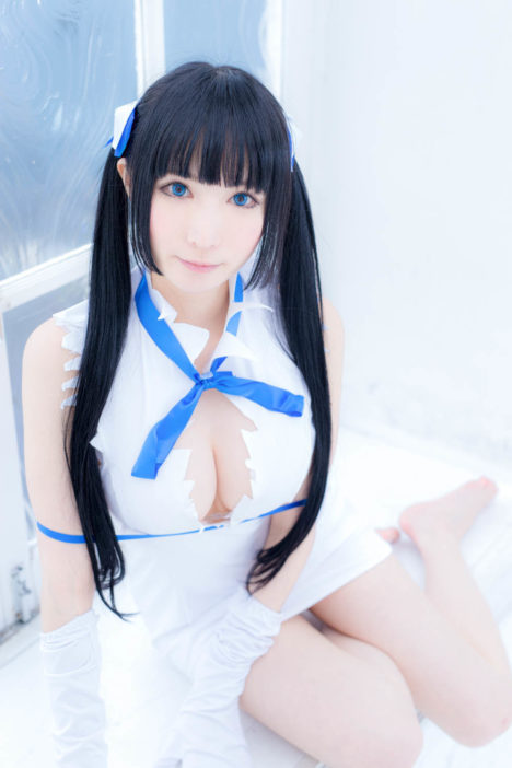 Hestia-Cosplay-by-LeChat-61