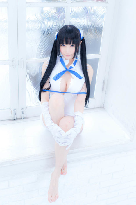 Hestia-Cosplay-by-LeChat-62