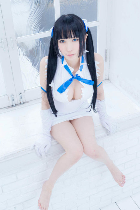 Hestia-Cosplay-by-LeChat-63