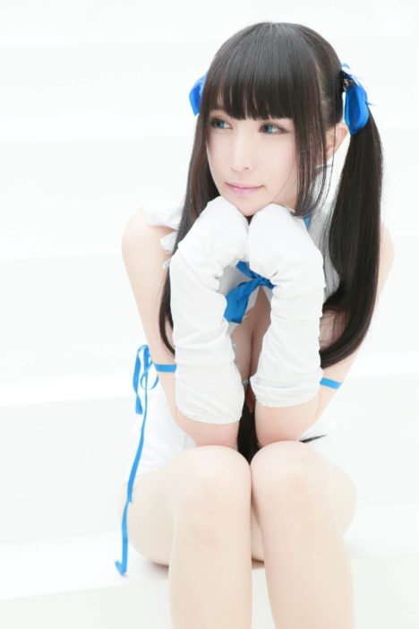 Hestia-Cosplay-by-LeChat-7