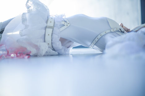 Pure-White-Saber-Bride-Cosplay-49