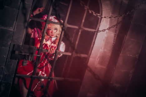 Bloody-Flandre-Cosplay-9