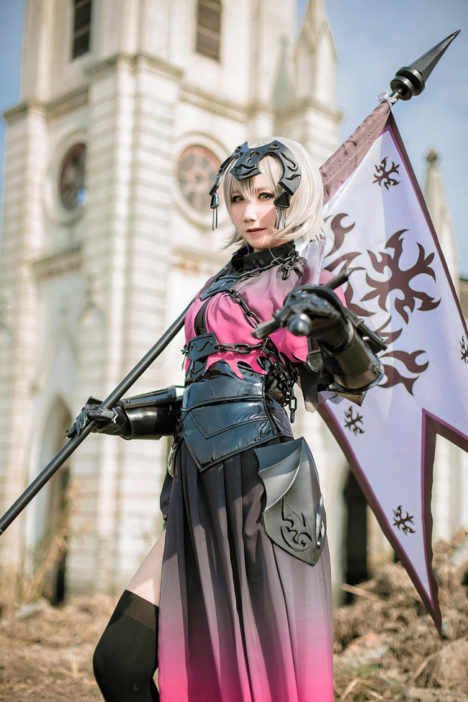 Proud-Formidable-Ruler-Cosplay-2
