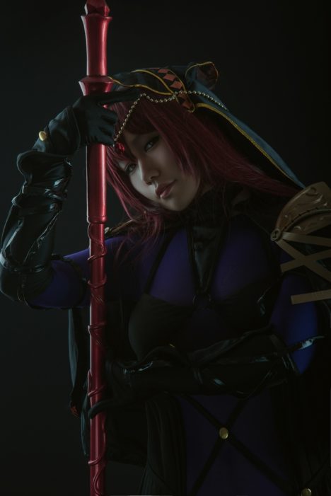 Dark-Scathach-Cosplay-2
