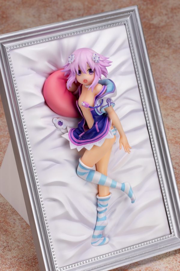 Semi Nude Figurine Lets You Take Neptune To Bed Sankaku