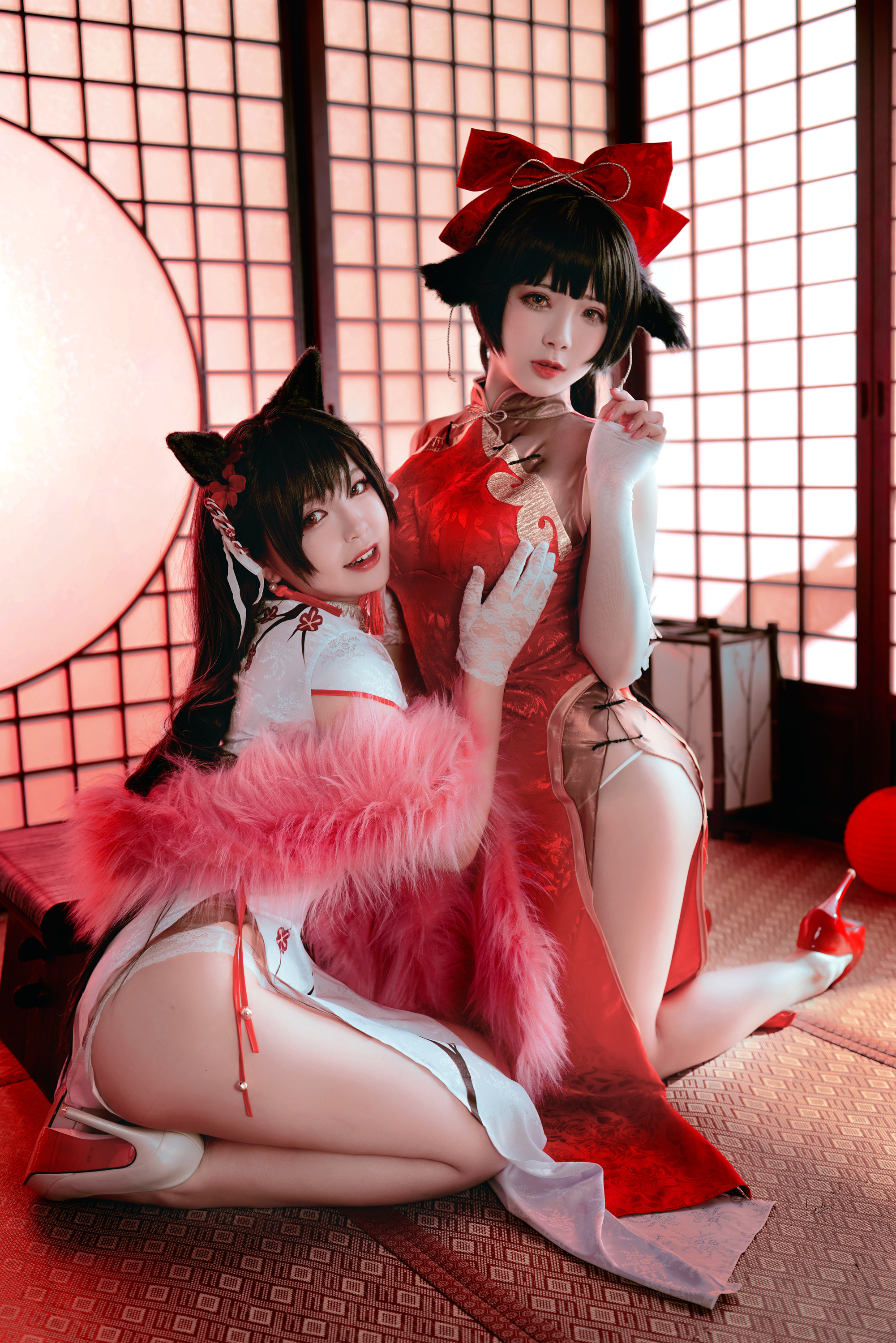 Cosplayers Banbanko and Yue have teamed up to present their fans an elegant...