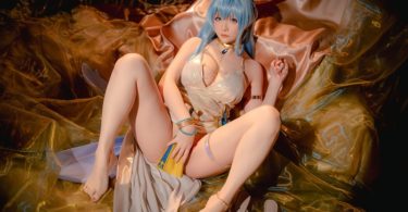 Goddess of Victory Nikke Helm Cosplay a Blue-Haired Beauty